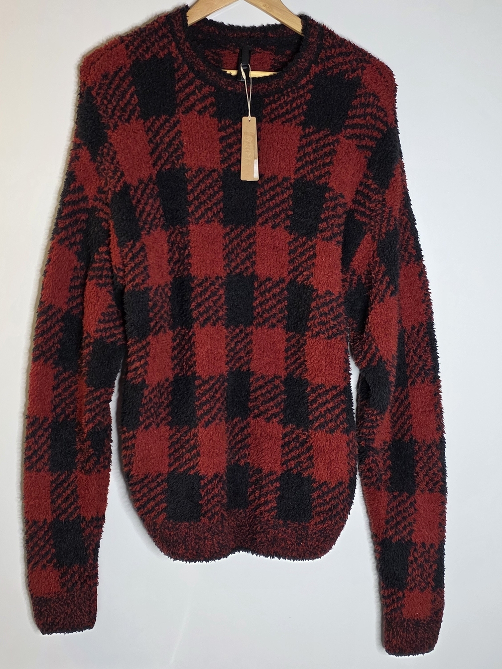 NWT Skims Cozy Knit Unisex pullover sweater red&black plaid soft Size L/XL